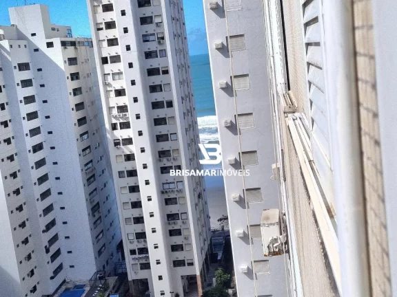 Imagem PITANGUEIRAS- UMA QUADRA DA PRAIA COM VISTINHA LATERAL , CONDOMÍNIO BAIXO , GARAGEM.