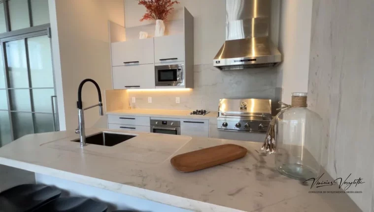 Imagem Apartamento com Terraço para Venda em Balneário Camboriú / SC no bairro Pioneiros
