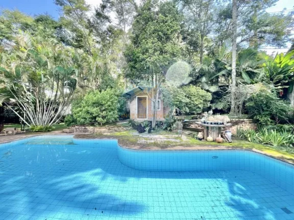 Imagem Casa em Condomínio a Venda no bairro Granja Viana - Carapicuíba, SP