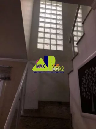 Imagem Imperdível casa à venda em São Paulo-SP, Vila Alpina! 3 quartos, 1 suíte, 1 sala, 6 vagas de garagem, 250m².