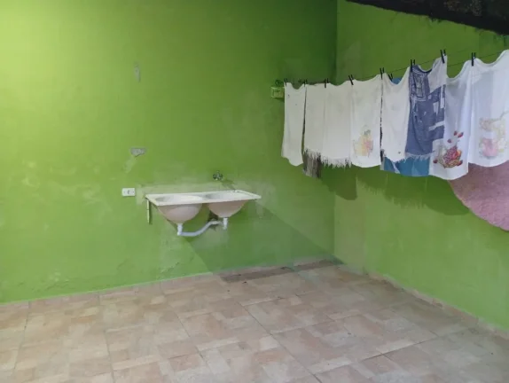 Imagem Casa para Venda em Itanhaém, Balneário Califórnia, 2 dormitórios, 2 suítes, 2 banheiros, 4 vagas