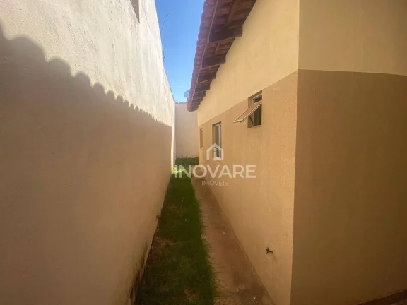 Imagem Casa com 2 dormitórios à venda, 96 m² por R$ 300.000,00 - Jardim Leonora Ll - Itumbiara/GO