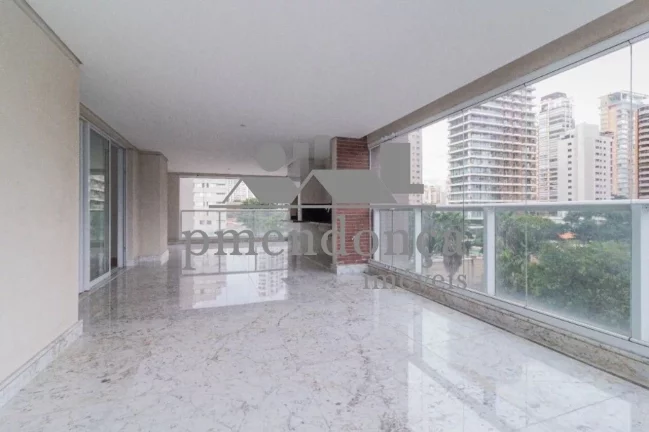 Imagem Rua Curitiba, andar alto, vista para o parque, 4 suites, lareira, churrasqueira.6 vagas