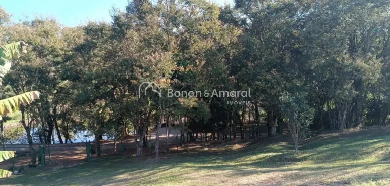 Imagem Este condomínio exclusivo de altíssimo padrão oferece apenas 24 lotes, proporcionando privacidade...