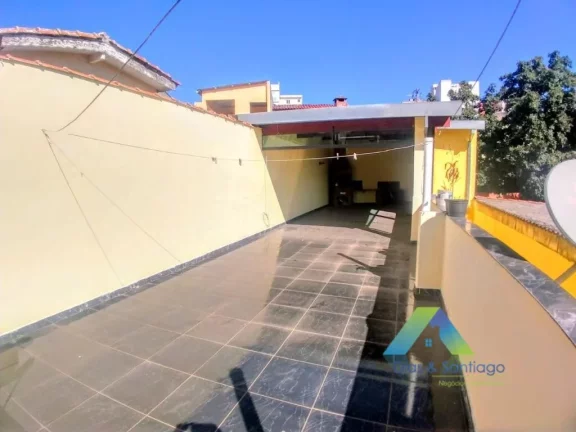 Imagem Lindo sobrado com excelente localização em bairro tranquilo de fácil acesso a comercios e principais avenidas com excelente valor !