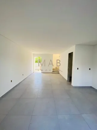 Imagem Excelente oportunidade: Casa à venda em Florianópolis-SC, bairro Ingleses do Rio Vermelho, 2 suítes MASTER, sala estar/jantar e muito mais!