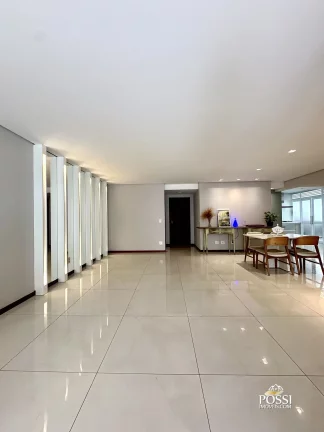 Imagem Ed. GREEN TOWER - Apartamento amplo com 4 Quartos (2 Suítes) à venda na Praia da Costa. Área de lazer completa com quadra.