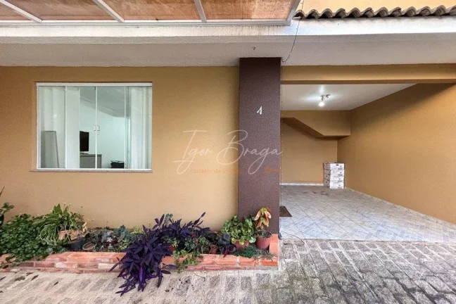 Imagem Sobrado de 3 Quartos à Venda em Condomínio Fechado em Campo Largo - Aparecida