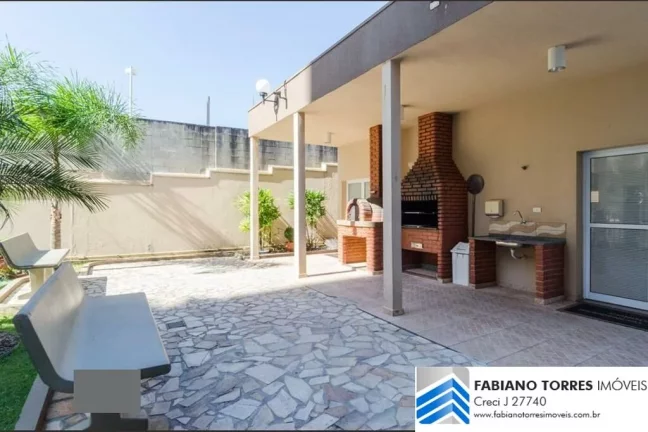 Imagem Apartamento bem localizado com alguns armários embutidos e fácil acesso a Rodovia Anchieta