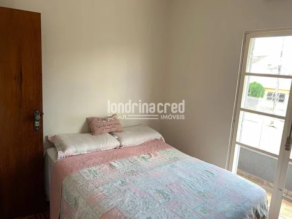 Imagem Charmoso Sobrado Geminado: 3 Quartos, 1 Banheiro + Lavabo, 2 Vagas, 115 m² com Energia Solar, Ar Condicionado e Ótima Localização Próxima à Av. São João!