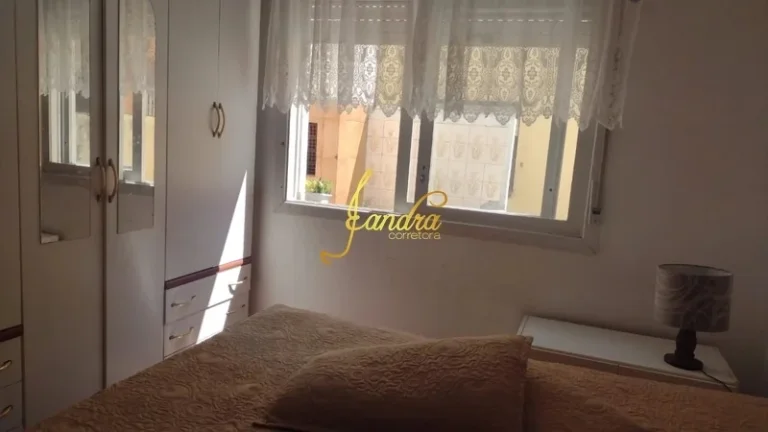 Imagem Apartamento no centro com 02 dormitórios