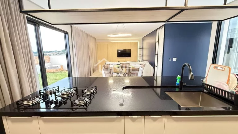 Imagem Casa Térrea Suíte e 2 Dormitórios, com piscina - Alvorada