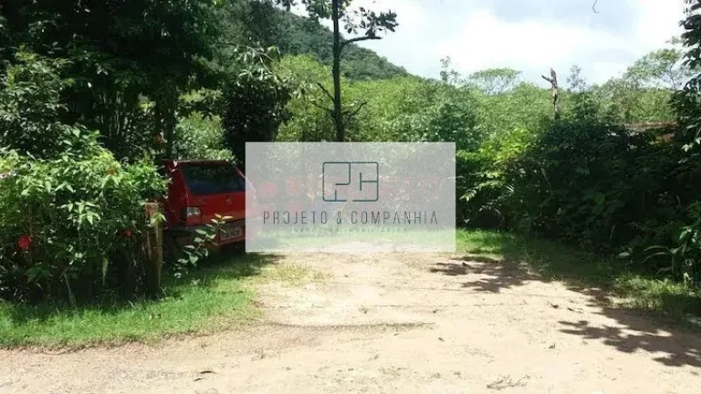Casa Sobrado em Barra do Sahy - São Sebastião