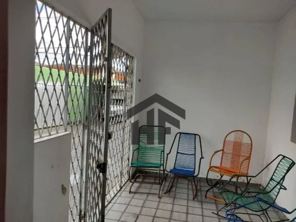 Imagem Casa com 2 Pavimentos de 9 Quartos em Jiquiá, Recife