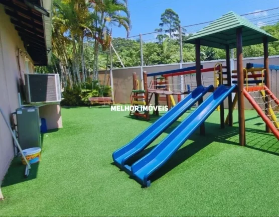 Imagem Terreno a venda no Condomínio Residencial Ariribá com 325 m² em Balneário Camboriú