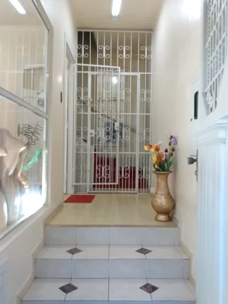 Imagem Casa à venda em Porto Alegre, Farroupilha, com 4 quartos, 102m2