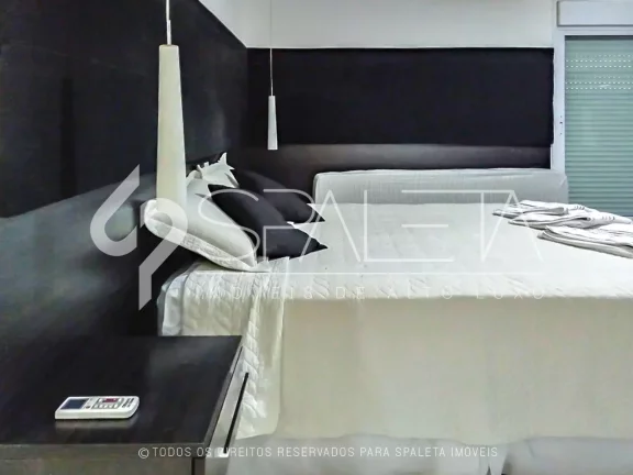 Imagem Linda residência moderna disponível para locação no condomínio Portal do Japy Golf Club em Cabreúva