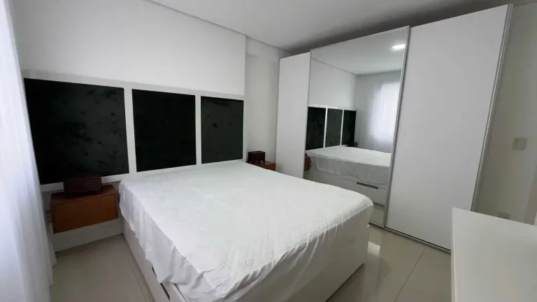 Imagem Apartamento com 3 suítes e 2 vagas de garagem em - Balneário Camboriú/SC