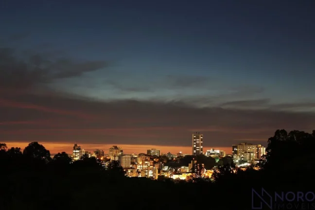 Apartamento Alto Padrão – Omni Sky – Av. Medianeira!