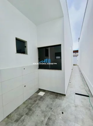 Imagem Casa para Venda em Feira de Santana, Mangabeira, 3 dormitórios, 1 suíte, 1 banheiro, 2 vagas