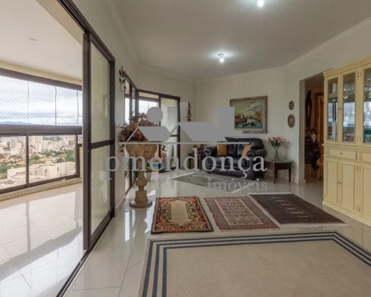 Imagem Excelente apartamento no Alto da Lapa com 247m².