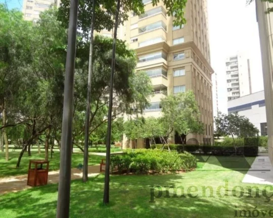 Imagem Cobertura Duplex no Alto de Pinheiros com 4 suI­tes e 6 vagas, 814 m²