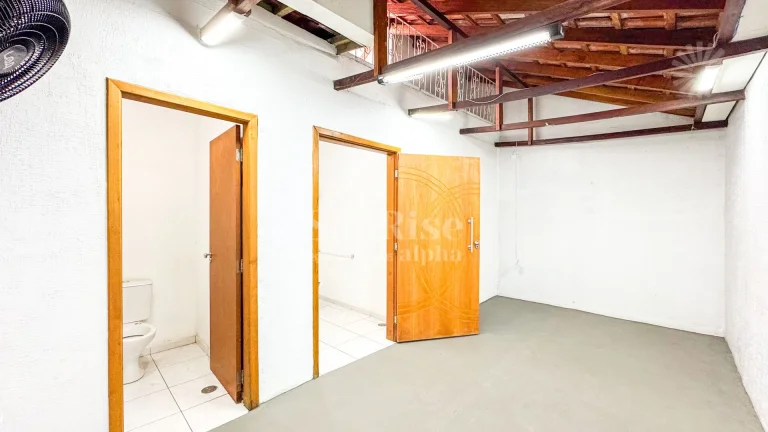 Imagem Casa de esquina para alugar com 350m² Residencial ou Comercial - Vila Clementino - São Paulo/SP