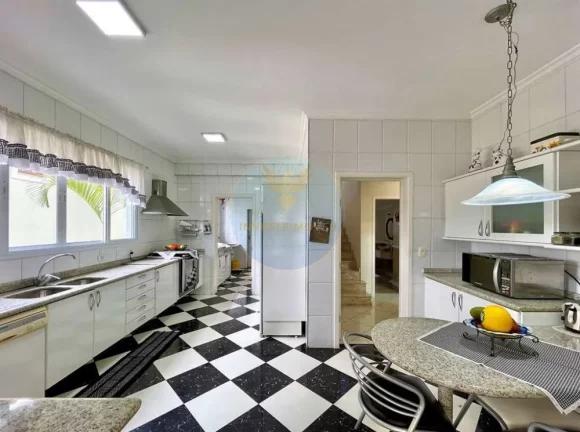 Imagem Casa em Condomínio a Venda no bairro Granja Viana - Cotia, SP