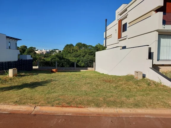 Imagem TERRENO COM DECLIVE - FUNDOS COM A MATA - CONDOMÍNIO RESIDENCIAL SANTORINI - PAULÍNIA