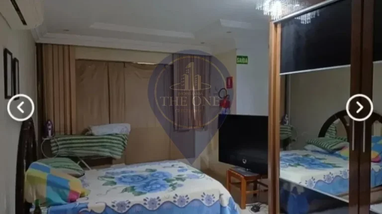 Imagem Impressionante casa de 4 quartos na Saúde, São Paulo-SP: 3 suítes, 5 banheiros, 4 vagas de garagem e 400,00 m² de área.