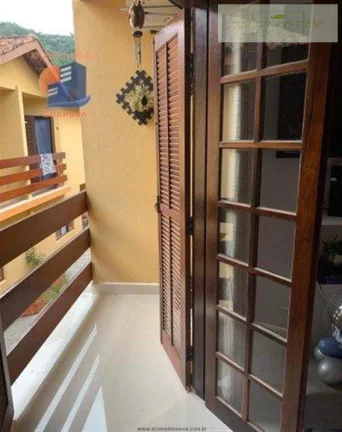 Imagem Casas no Litoral para venda em Guarujá no bairro Jardim Vitória