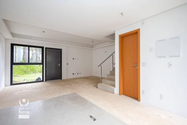 Imagem Sobrado com terraço, 3 quartos sendo 1 suíte, 2 vagas de garagem à venda por R$ 1.014.425,73 - Santa Cândida - Curitiba/PR