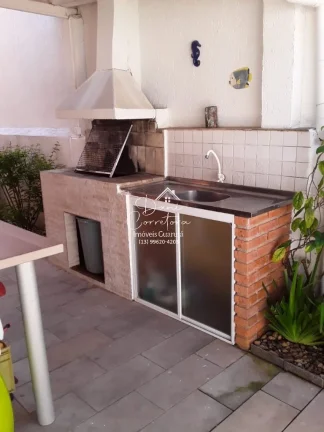 Imagem Imperdível casa à venda na Enseada, Guarujá-SP! 5 quartos, 3 suítes, 2 salas, 4 banheiros, 2 vagas de garagem. Confira!
