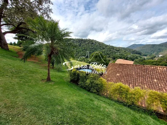 Imagem Casa com 3 dormitórios à venda, 344 m² por R$ 990.000,00 - Albuquerque - Teresópolis/RJ