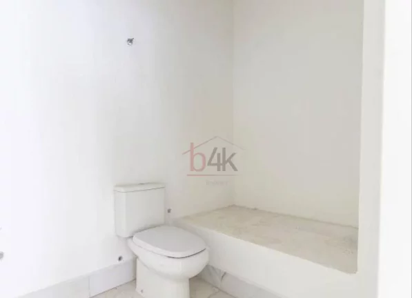 Imagem Casa em condomínio fechado no Jardim Petrópolis.