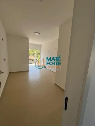 Imagem Sobrado novo com acabamento de qualidade a 300Mts da Orla no Pereque Açu Ubatuba SP