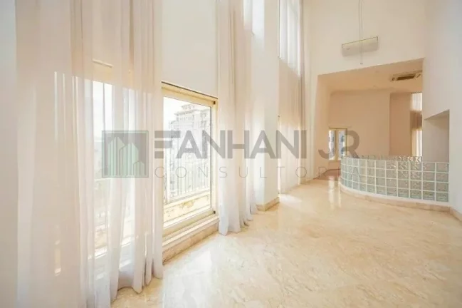 Imagem Cobertura Duplex de Luxo no coração do Jardim Europa! Com uma vista cinematográfica e localização privilegiada, o Condomínio Edifício Villa Adriana