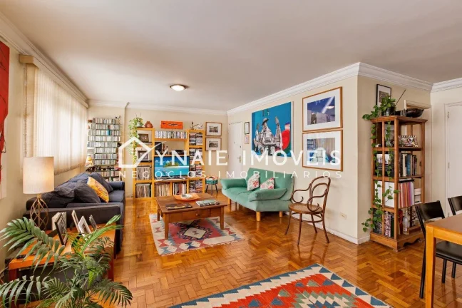 Imagem Imperdível Apartamento à venda no Itaim Bibi, São Paulo-SP: 3 quartos, 1 suíte, 2 banheiros, 1 vaga de garagem, 160m² de área.
