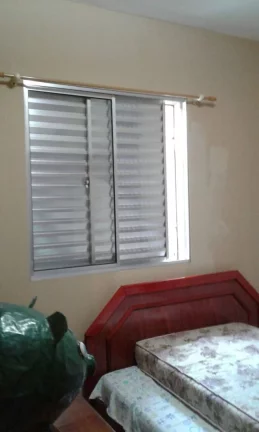 Imagem Imperdível! Casa à venda em Taboão da Serra-SP, Parque Marabá. 3 quartos, suíte, 2 salas, 5 banheiros, 2 vagas, 153,30m².