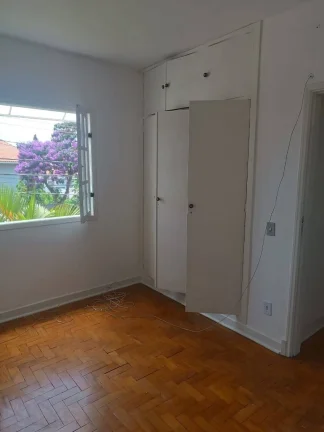 Imagem Casa Jabaquara - 187M², 3 Dorms, 4 Vagas, Quintal.