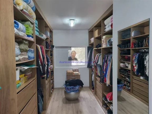 Imagem Aluga-se ou Vende-se Linda Casa 3 Suítes/1 Master no Cond. Vila Verde
