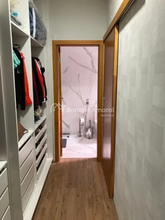 Imagem Linda casa no Condomínio Madre Maria Villac, em Valinhos, com 253m² de construção em um terreno ...