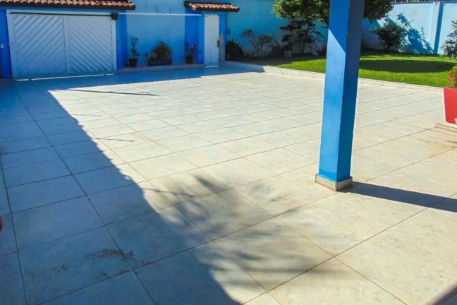Imagem Praia do Guaiúba - Excelente casa há uma quadra da praia - OPORTUNIDADE !!!