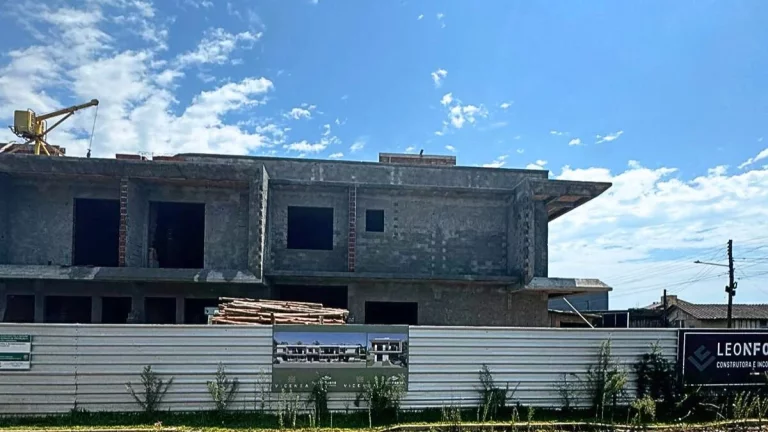 Imagem Duplex à venda em Torres, Igra Sul, com 2 quartos, 101,24m²