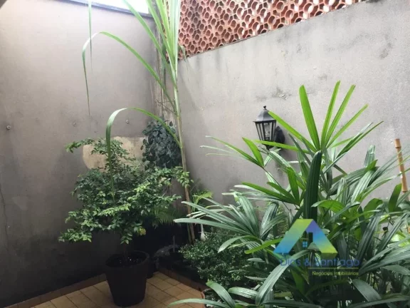 Imagem Sobrado com 2 Quartos e 2 banheiros à Venda, 110 m² por R$ 520.000,