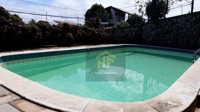 Imagem Casa com Piscina de 4 Quartos em Cajueiro, Recife