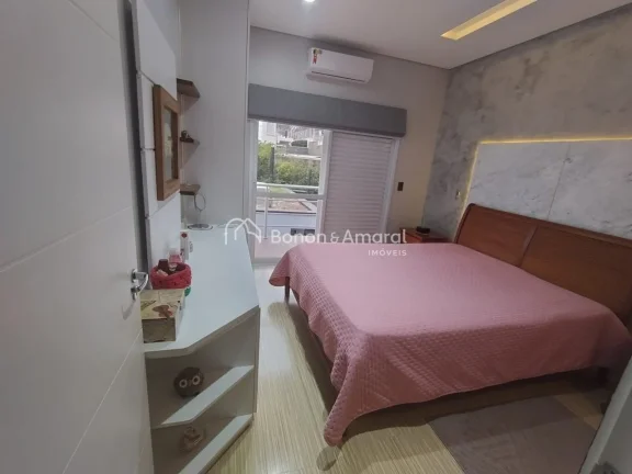 Imagem ...#34;Conforto e Lazer: Linda Casa em Condomínio com Suítes e Área de Lazer Completa!...#34;