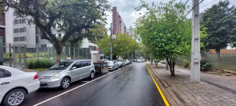 Imagem Apartamento duplex 2 dormitorios no Batel - Novo.Alto padrão