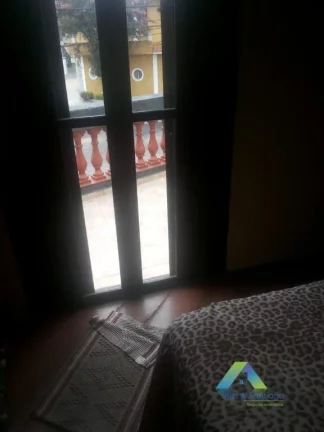 Imagem Lindo sobrado todo reformado, com 3 dormitórios, 1 vaga com fácil acesso a comércios e principais avenidas.