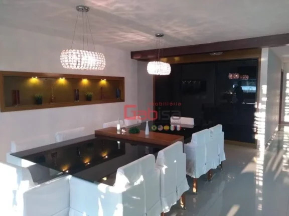 Imagem Casa com 4 dormitórios à venda, 580 m² por R$ 8.000.000,00 - Centro - Cabo Frio/RJ
